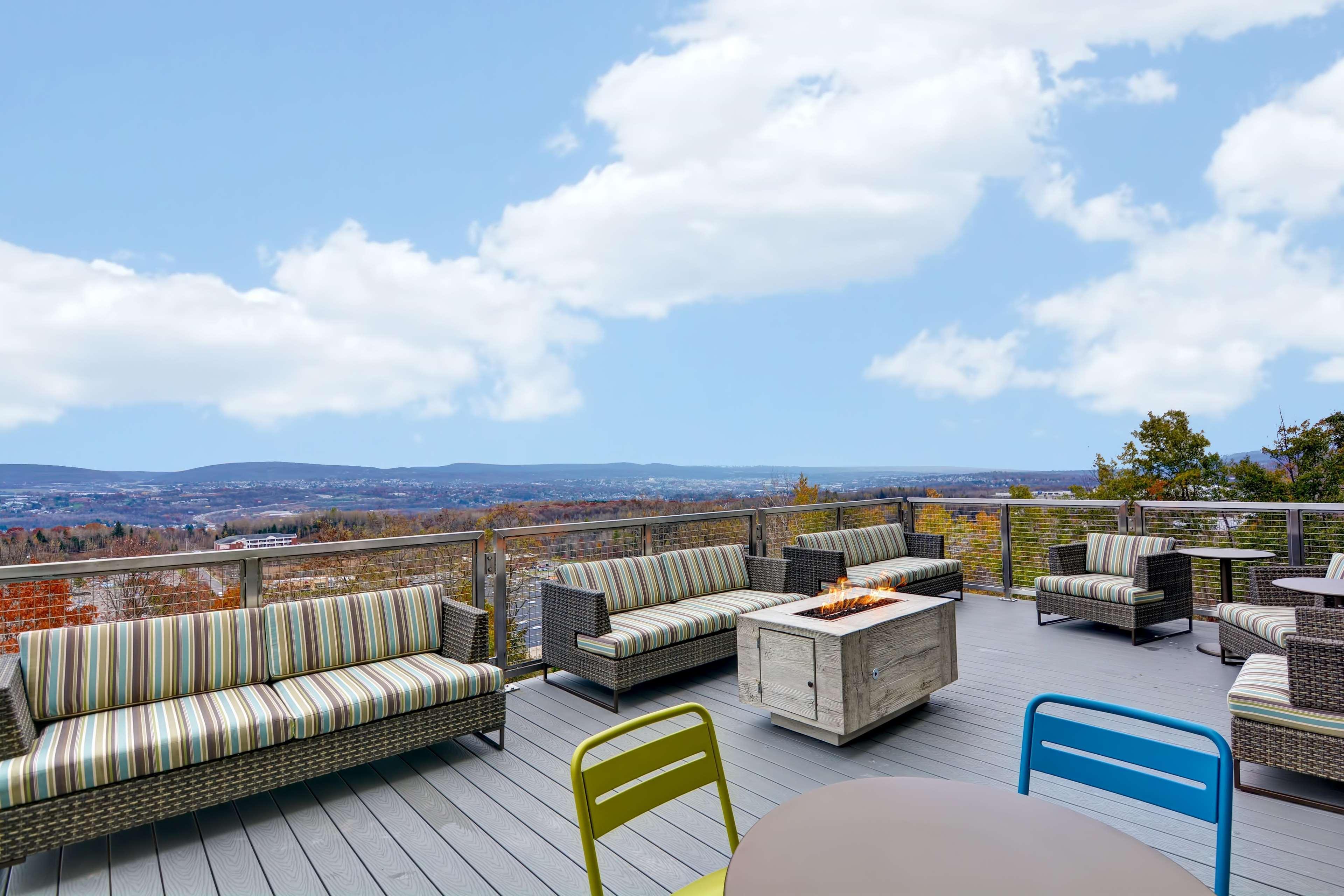 Home2 Suites By Hilton Dickson City Scranton Екстер'єр фото